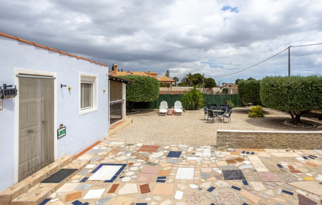 Venta - Country Property/Finca - Albatera