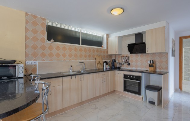 Venta - Country Property/Finca - Albatera