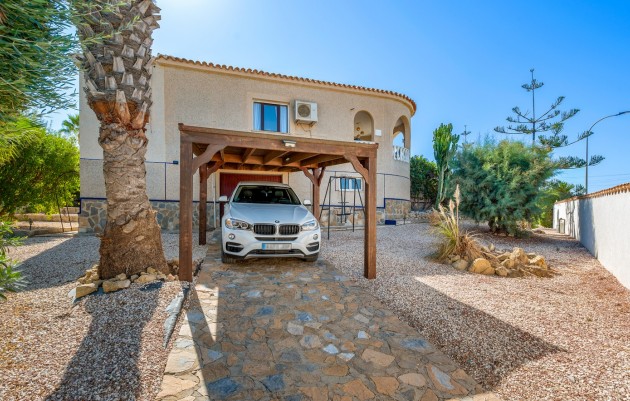 Resale - Villa - Almoradí