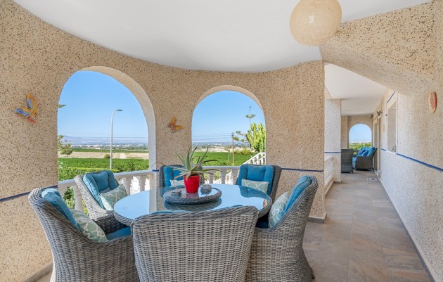 Resale - Villa - Almoradí