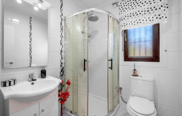 Resale - Villa - Almoradí