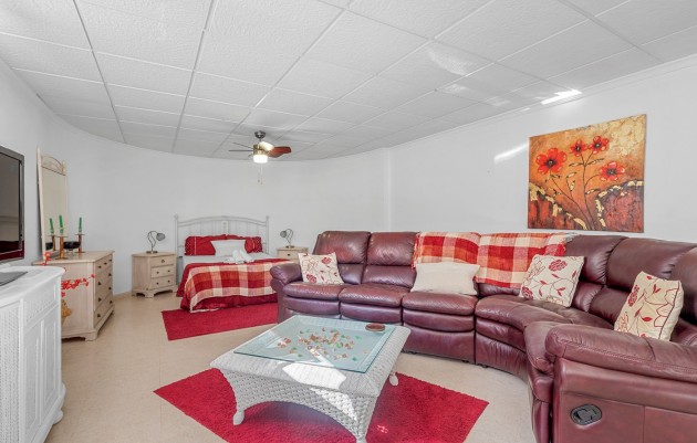 Resale - Villa - Almoradí