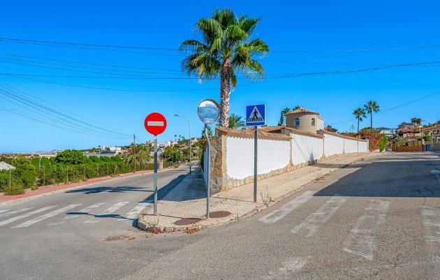 Resale - Villa - Almoradí