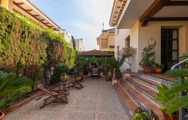 Resale - Villa - Torrevieja - La veleta