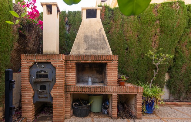 Resale - Villa - Torrevieja - La veleta