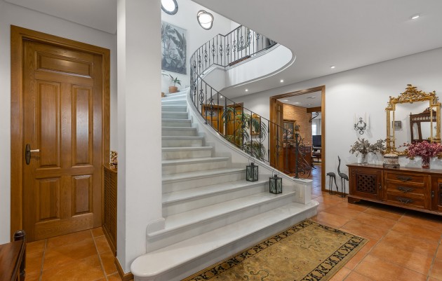 Resale - Villa - Torrevieja - La veleta