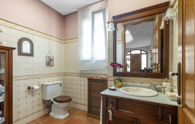 Resale - Villa - Torrevieja - La veleta