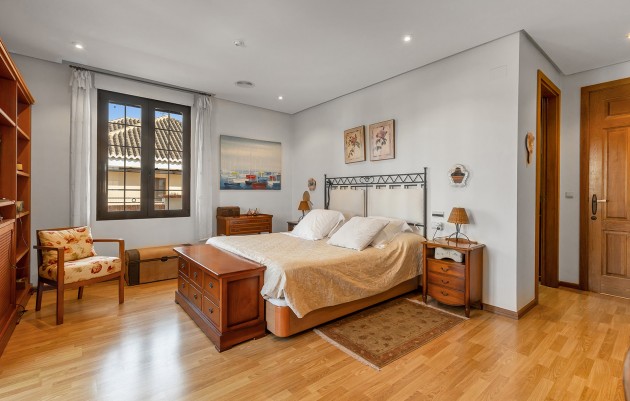 Resale - Villa - Torrevieja - La veleta