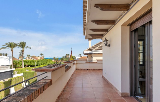 Resale - Villa - Torrevieja - La veleta