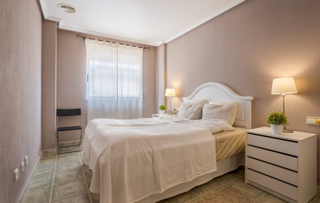 Herverkoop - Villa - Guardamar del Segura - Guardamar Del Segura