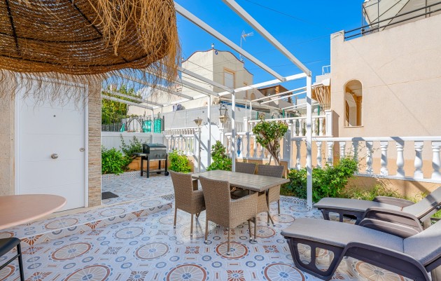 Herverkoop - 4. House - Detached Villa - Torrevieja - Lago Jardín II