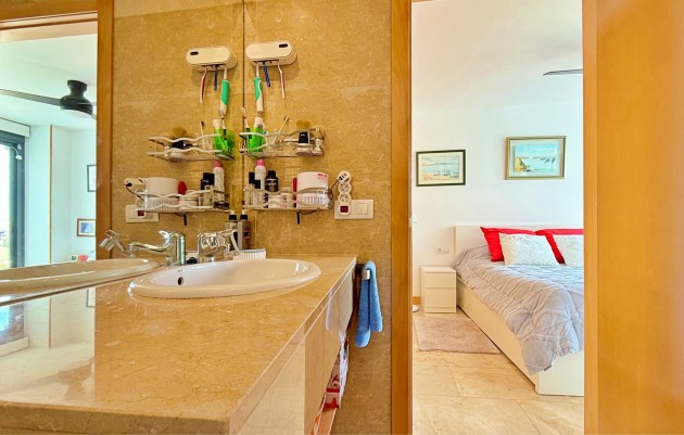 Resale - Apartment - Orihuela Costa - Campoamor