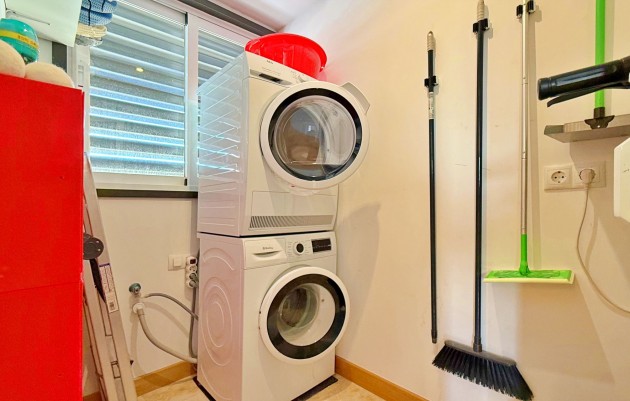 Resale - Apartment - Orihuela Costa - Campoamor