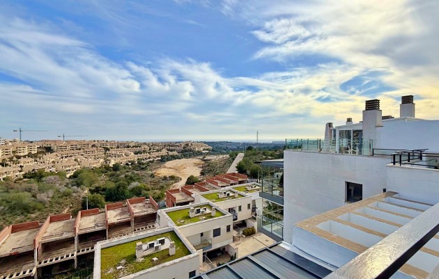 Resale - Apartment - Orihuela Costa - Campoamor