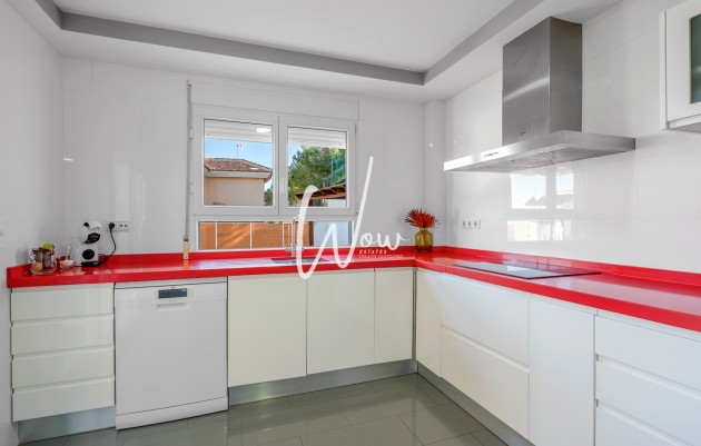 Herverkoop - Villa - San Miguel de Salinas - Ciudad de las Comunicaciones