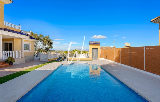 Herverkoop - Villa - San Miguel de Salinas - Ciudad de las Comunicaciones