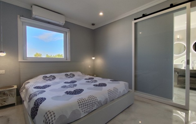 Herverkoop - Villa - El Mudamiento