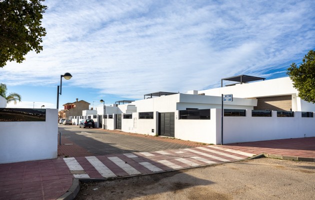 Herverkoop - Detached Villa - Torre Pacheco - Roldán