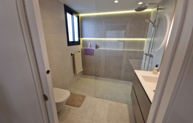 Herverkoop - Villa - Monforte del Cid - Font del Llop