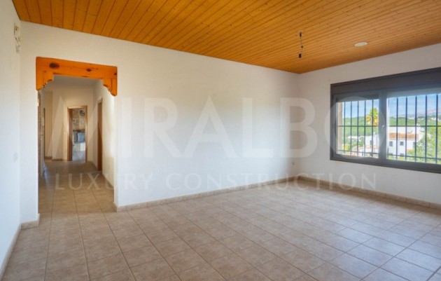 Herverkoop - Farm - Benitachell / El Poble Nou de Benitatxell - Centro