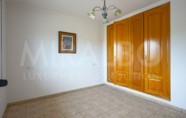 Herverkoop - Farm - Benitachell / El Poble Nou de Benitatxell - Centro